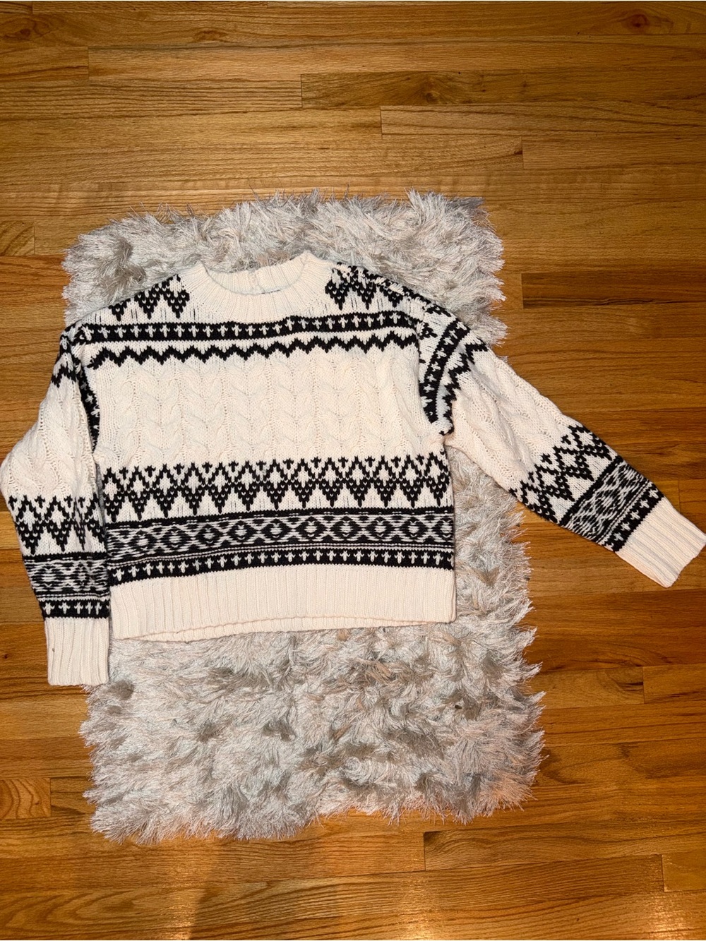 American Eagle Outfitters Cream and Black Fair Isle Crewneck Sweater